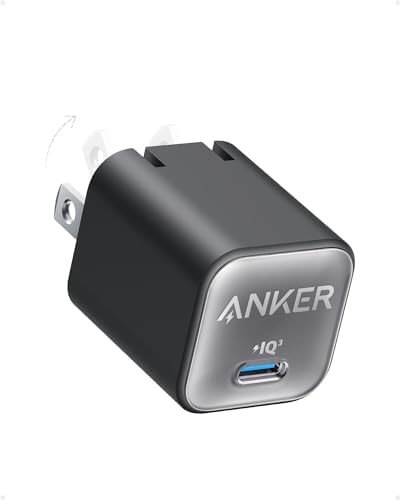 Nano thirty watt foldable charger for MacBook