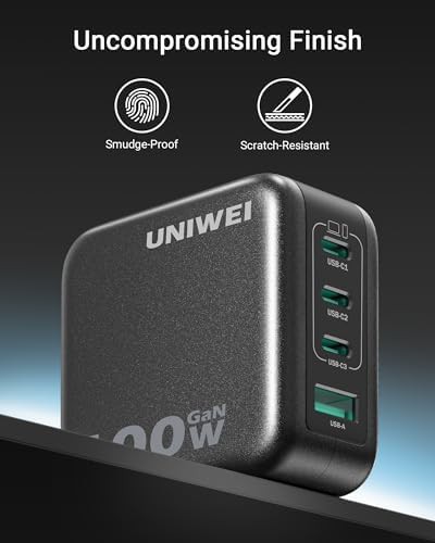 Four port ultra compact white charger — photo 5